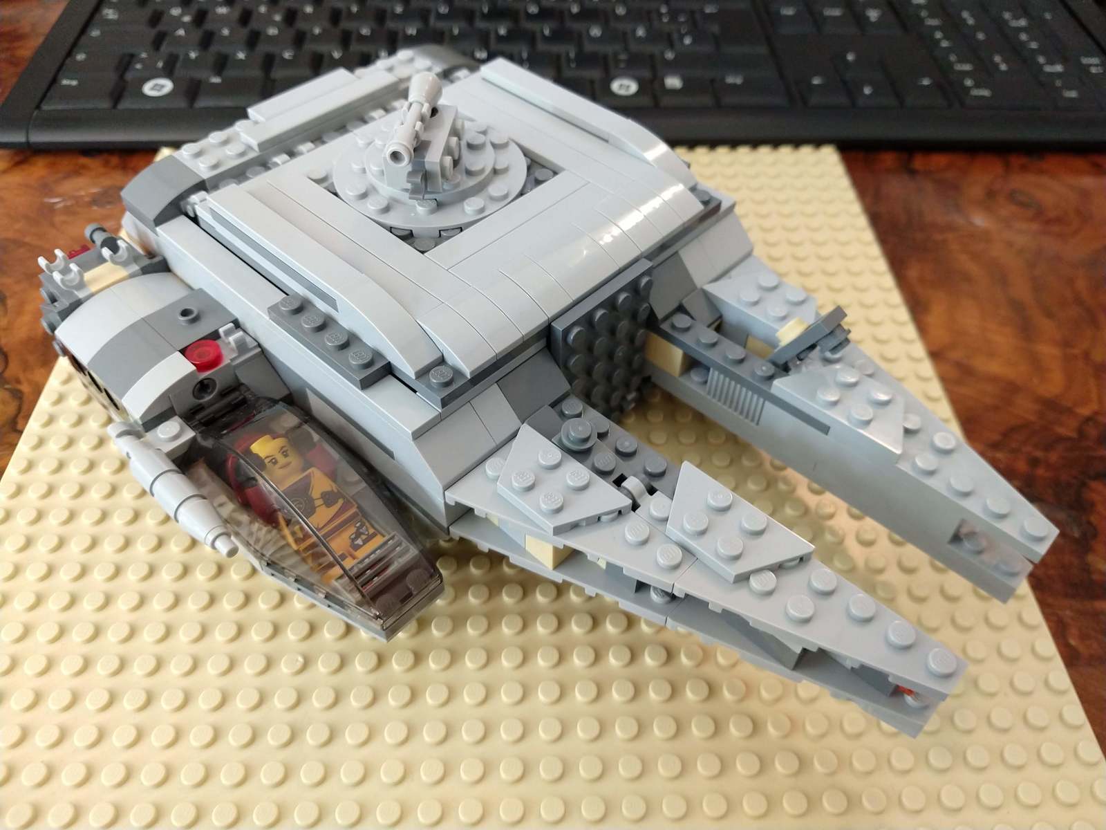 The real Needle as cockpit pod for the Square Falcon